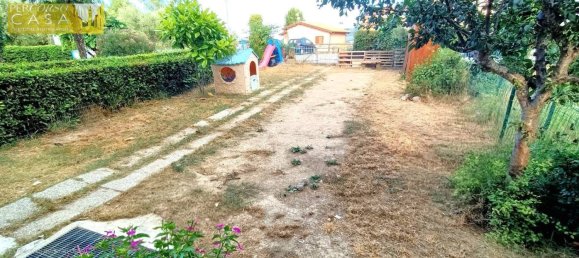 4غرفة عقار تجاري في Torricella Sicura, Italy رقم 282985 3