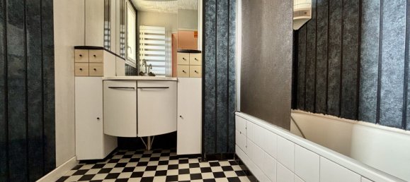 Casa T4 em Le Chambon-Feugerolles, France N.º 279319 8