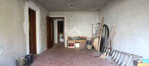 3 Schlafzimmer Haus in Udine, Italy, Nr. 53863 23