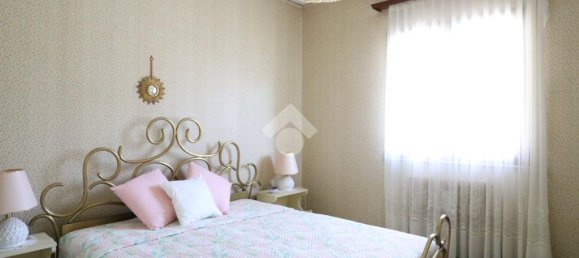 3 Schlafzimmer Haus in Udine, Italy, Nr. 53863 13