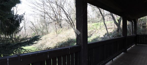 3 Schlafzimmer Haus in Udine, Italy, Nr. 53863 10