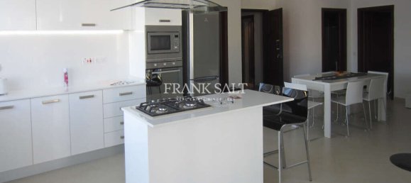 2 bedrooms Penthouse in Saint Julian's, Malta No. 3546 5