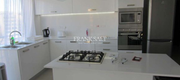 2 bedrooms Penthouse in Saint Julian's, Malta No. 3546 4