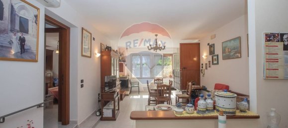 10 bedrooms House in Città Sant'Angelo, Italy No. 356050 20