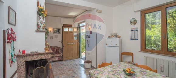 10 bedrooms House in Città Sant'Angelo, Italy No. 356050 14