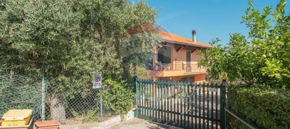 10 bedrooms House in Città Sant'Angelo, Italy No. 356050 40