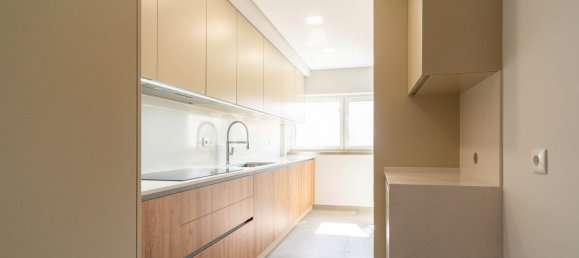 3 Schlafzimmer Wohnung in Cascais, Portugal, Nr. 332895 8