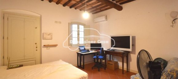 Villa de 8 habitaciónes en Porcari, Italy No. 308897 8