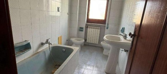3 rooms Apartment in Nola, Italy No. 233006 10