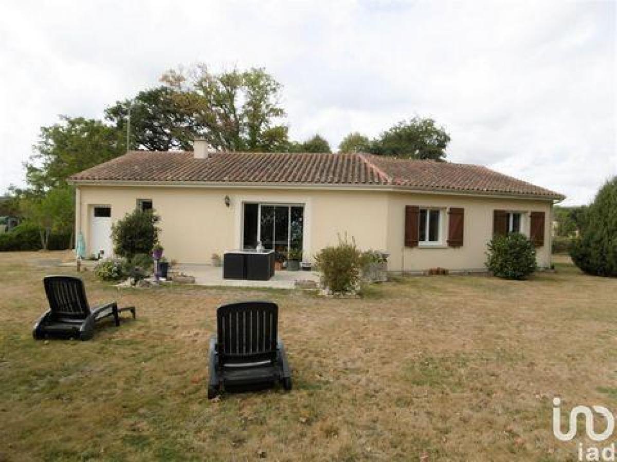 Casa T3 em Adriers, France N.º 30878