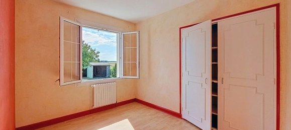 3 bedrooms House in Deux-Sevres, France No. 286258 7