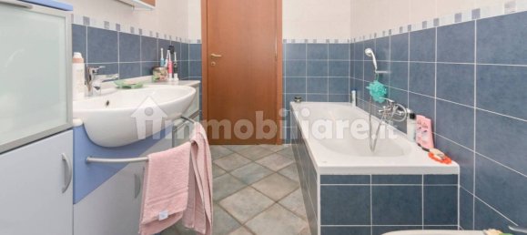 4 bedrooms Villa in Val della Torre, Italy No. 179428 7