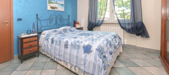 4 bedrooms Villa in Val della Torre, Italy No. 179428 4