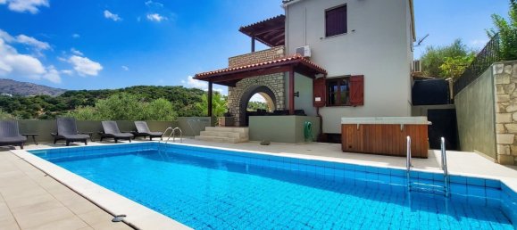 4 bedrooms Villa in Chania, Greece No. 132 12