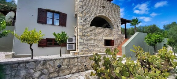 4 bedrooms Villa in Chania, Greece No. 132 2