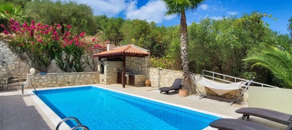 4 bedrooms Villa in Chania, Greece No. 132 25