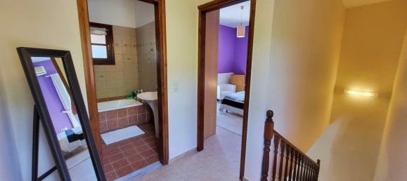 4 bedrooms Villa in Chania, Greece No. 132 5