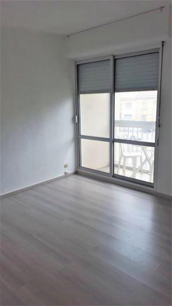 Кондоминиум  с 2 спальнями в Бордо, Франция № 8552