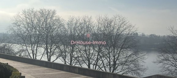 1 bedroom Apartment in Creteil, France No. 165147 3