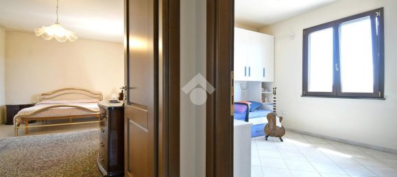 Вилла с 4 комнатами в Ористано, Италия № 111008 38