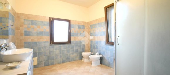 Вилла с 4 комнатами в Ористано, Италия № 111008 9