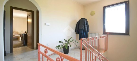 Вилла с 4 комнатами в Ористано, Италия № 111008 14