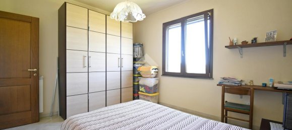 Вилла с 4 комнатами в Ористано, Италия № 111008 11