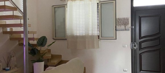 Casa de 5 habitaciónes en Vittoria, Italy No. 296000 2