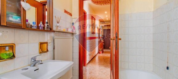 2 bedrooms Apartment in Marnate, Italy No. 360848 5