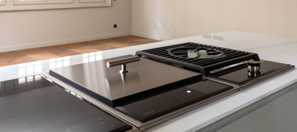 2 bedrooms Penthouse in Ciutat Vella, Spain No. 103337 8