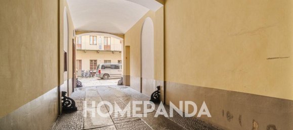 Estudio en Turin, Italy No. 235407 3