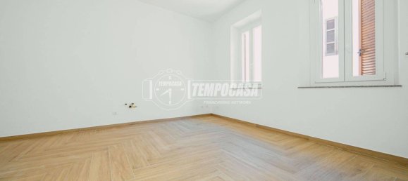 2 Schlafzimmer Wohnung in Robbio, Italy, Nr. 307359 3