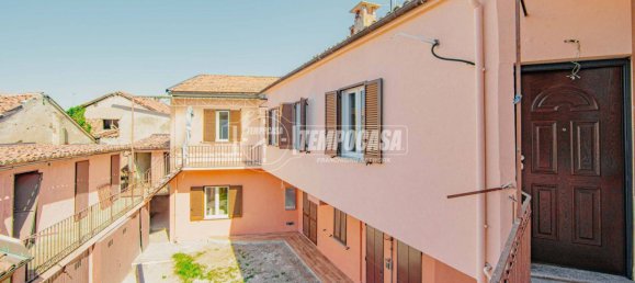 2 Schlafzimmer Wohnung in Robbio, Italy, Nr. 307359 13