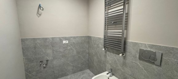 4 bedrooms Duplex in Rome, Italy No. 357021 16