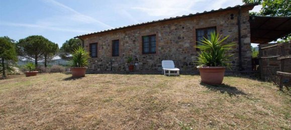 Дом с 15 комнатами в Гаворрано, Италия № 18414 13