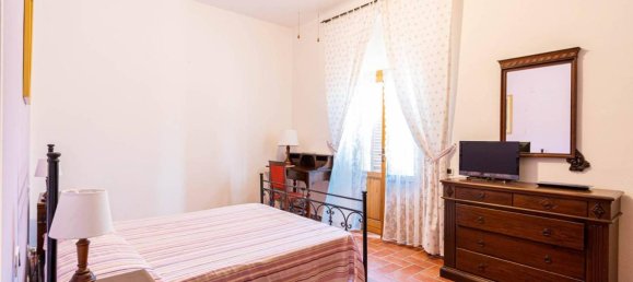 Дом с 15 комнатами в Гаворрано, Италия № 18414 43