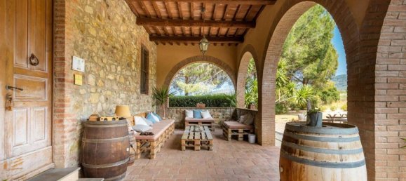 Дом с 15 комнатами в Гаворрано, Италия № 18414 40