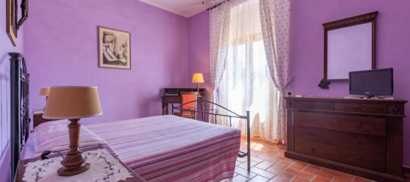 Дом с 15 комнатами в Гаворрано, Италия № 18414 16