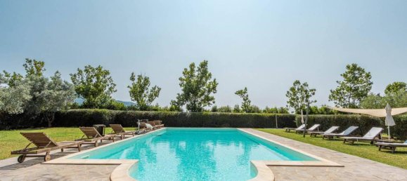 Дом с 15 комнатами в Гаворрано, Италия № 18414 38