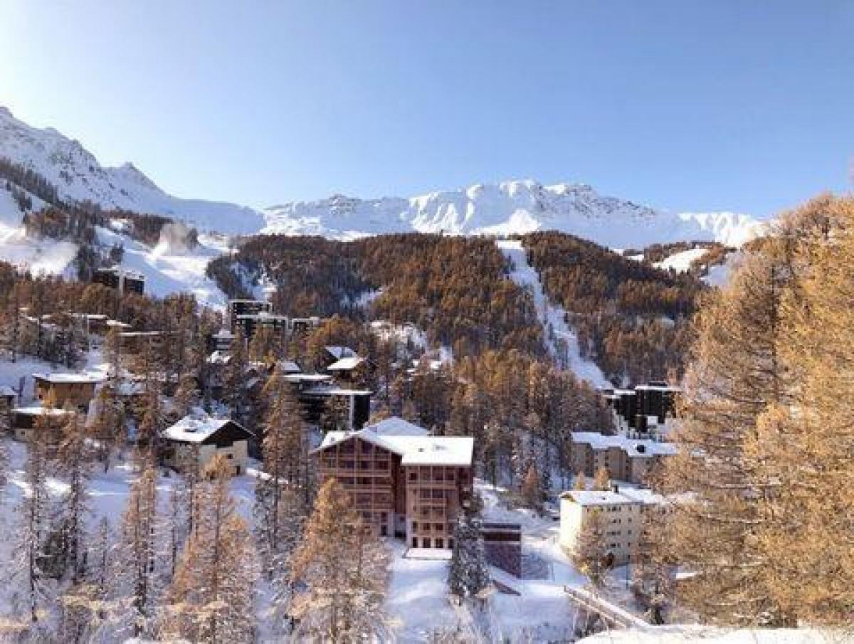 2 bedrooms Condo in Vars, France No. 33221