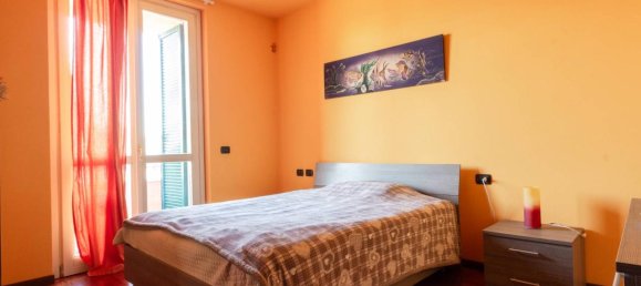 4 rooms Apartment in Lomagna, Italy No. 15502 21