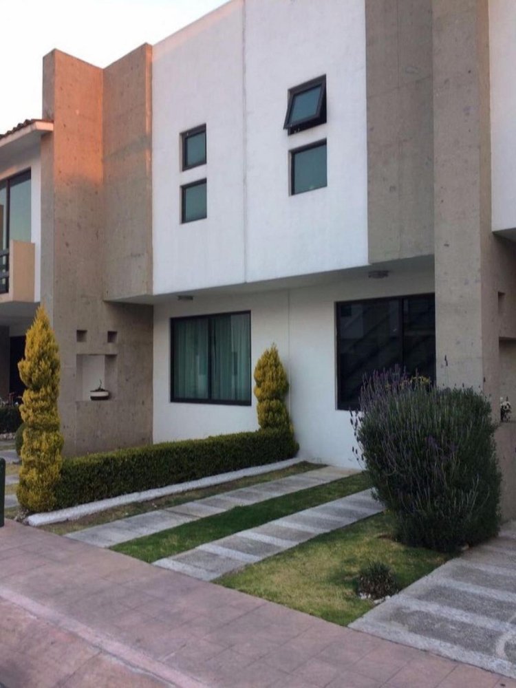 Casa de 2 dormitorios en San Mateo Atenco, Mexico No. 219807