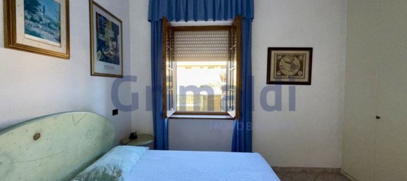 3 rooms Apartment in Grosseto, Italy No. 288596 2