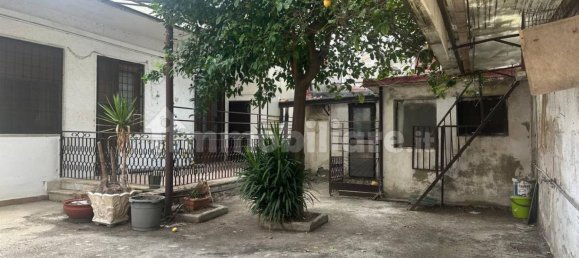 Casa de 5 dormitorios en San Nicola la Strada, Italy No. 319803 7