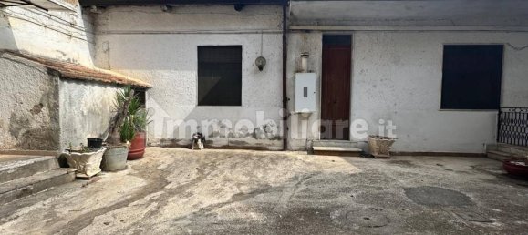 Casa de 5 dormitorios en San Nicola la Strada, Italy No. 319803 8