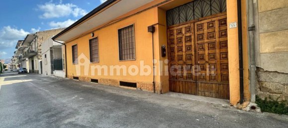 Casa de 5 dormitorios en San Nicola la Strada, Italy No. 319803 2