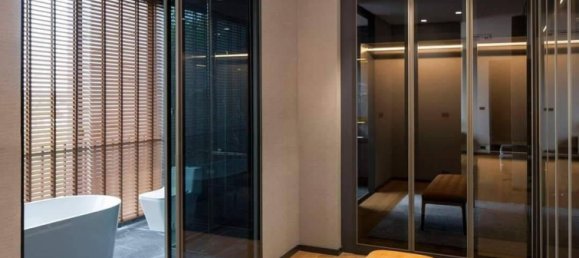 4 bedrooms Cafe / restaurant in Bangkok, Thailand No. 3602 12