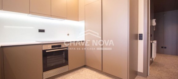 Dúplex de 4 dormitorios en Porto, Portugal No. 117604 9