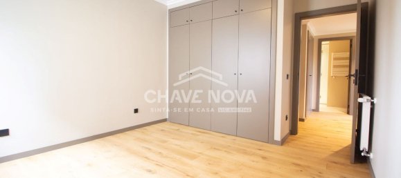 Dúplex de 4 dormitorios en Porto, Portugal No. 117604 20