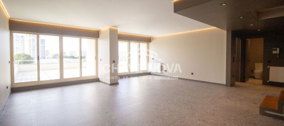 Dúplex de 4 dormitorios en Porto, Portugal No. 117604 3